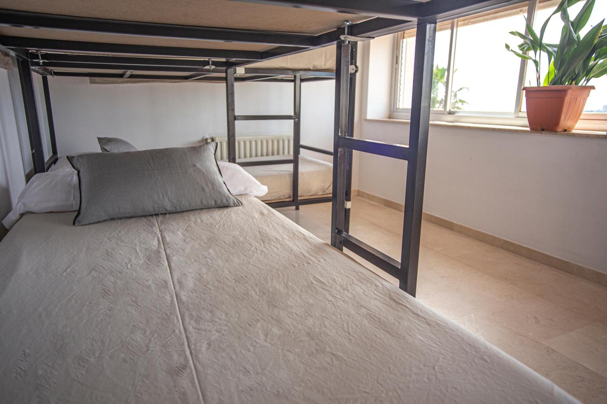 Costablanca Explore Hostel Sports & Events La Mariña Rum bild